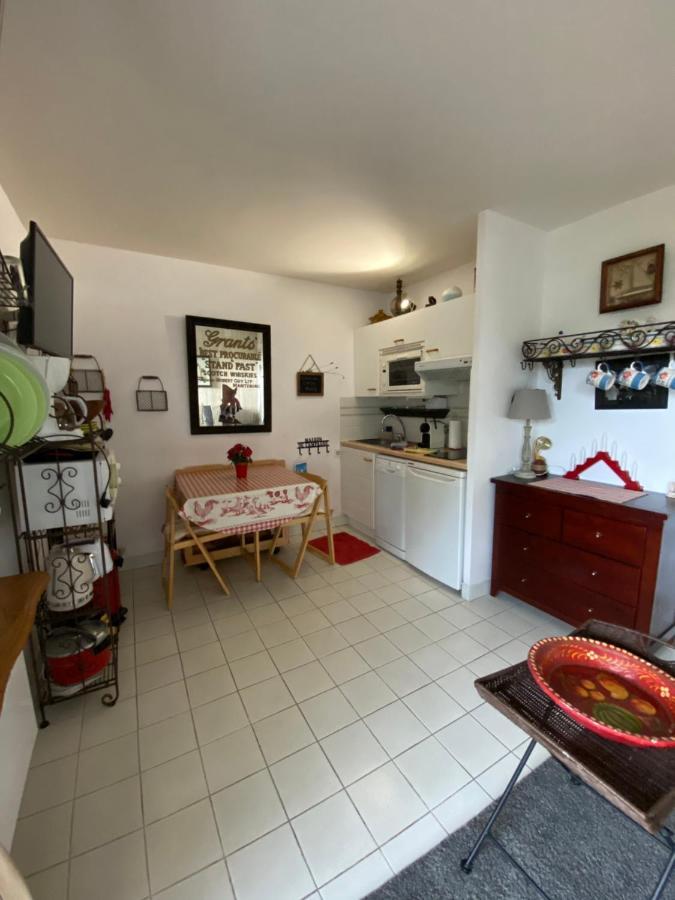 Studio En Rez De Jardin -"Le Petit Nid" A Trouville Eksteriør billede