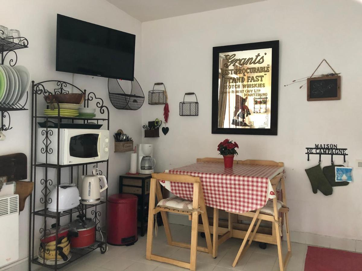 Studio En Rez De Jardin -"Le Petit Nid" A Trouville Eksteriør billede
